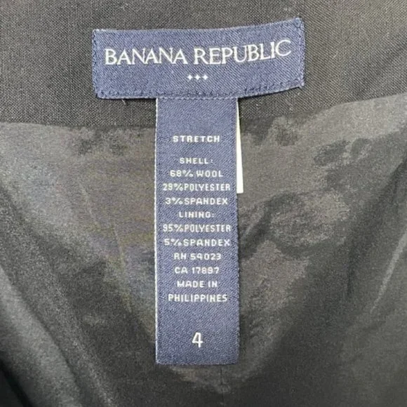 BANANA REPUBLIC | Black High Waist Flared Skirt with Side Zipper | Size 4 - Picture 5 of 9